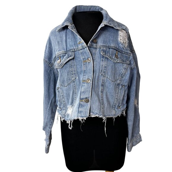 Forever 21 Jackets & Blazers - Forever 21 Distressed Cropped Denim Jacket Medium Light Wash Frayed Hem Womens